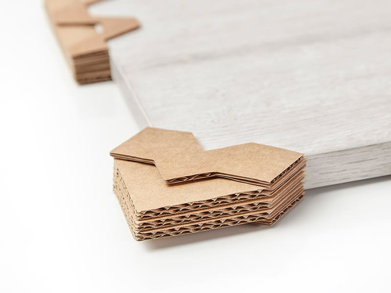 Cartón protección angular para tableros