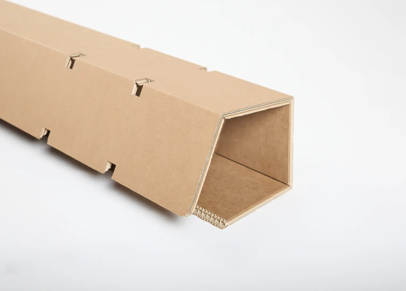 Complemento de embalaje para equipos electrónicos